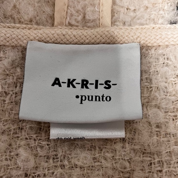 AKRIS PUNTO- Cream Checkered wool poncho Size: 4 - Picture 6 of 7